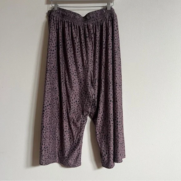 Beyond Yoga Women's Brushed Up Cropped Pullover Pant Set Classic leopard size 3X - Picture 4 of 7